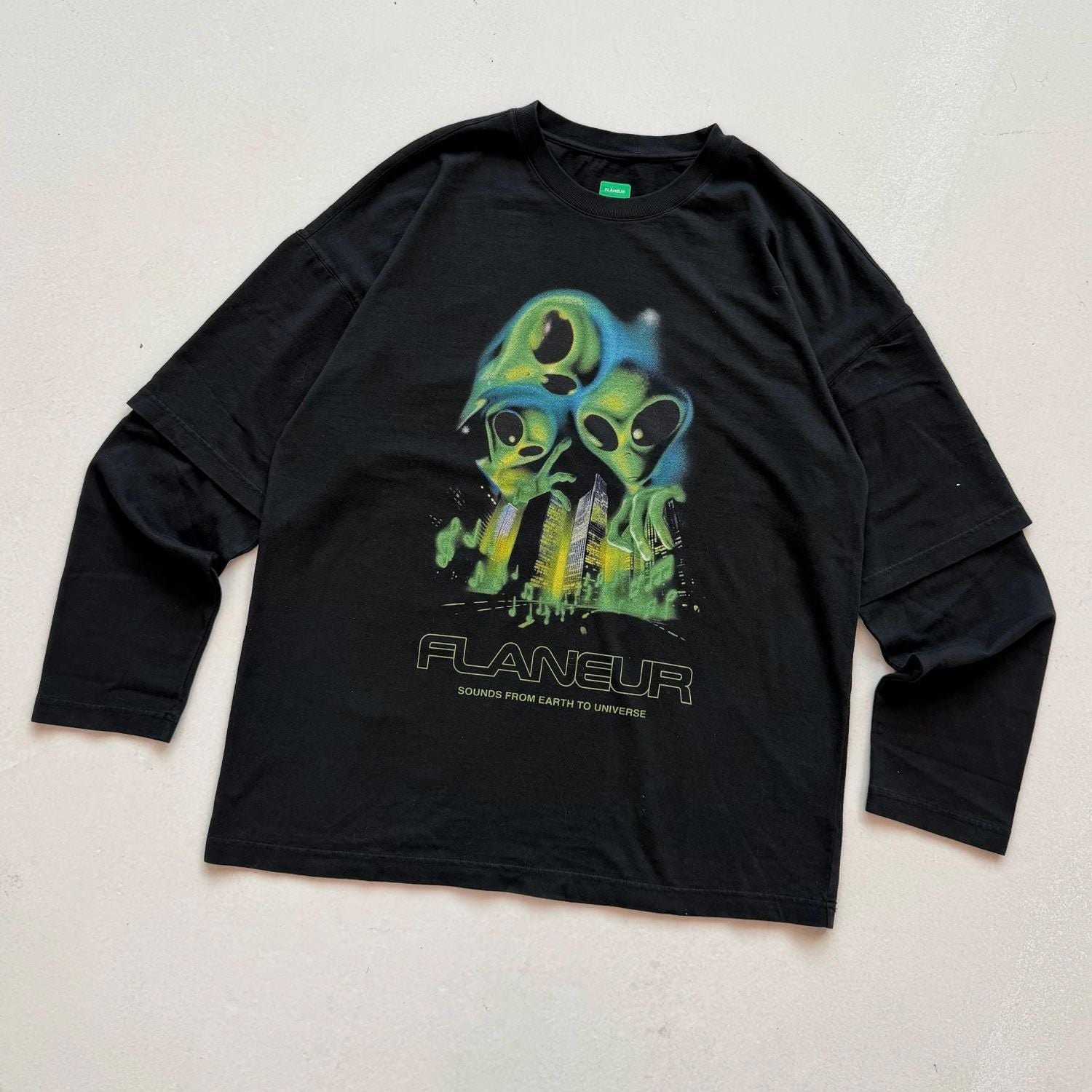 Flâneur City Aliens Layered Longsleeve T-shirt Zwart