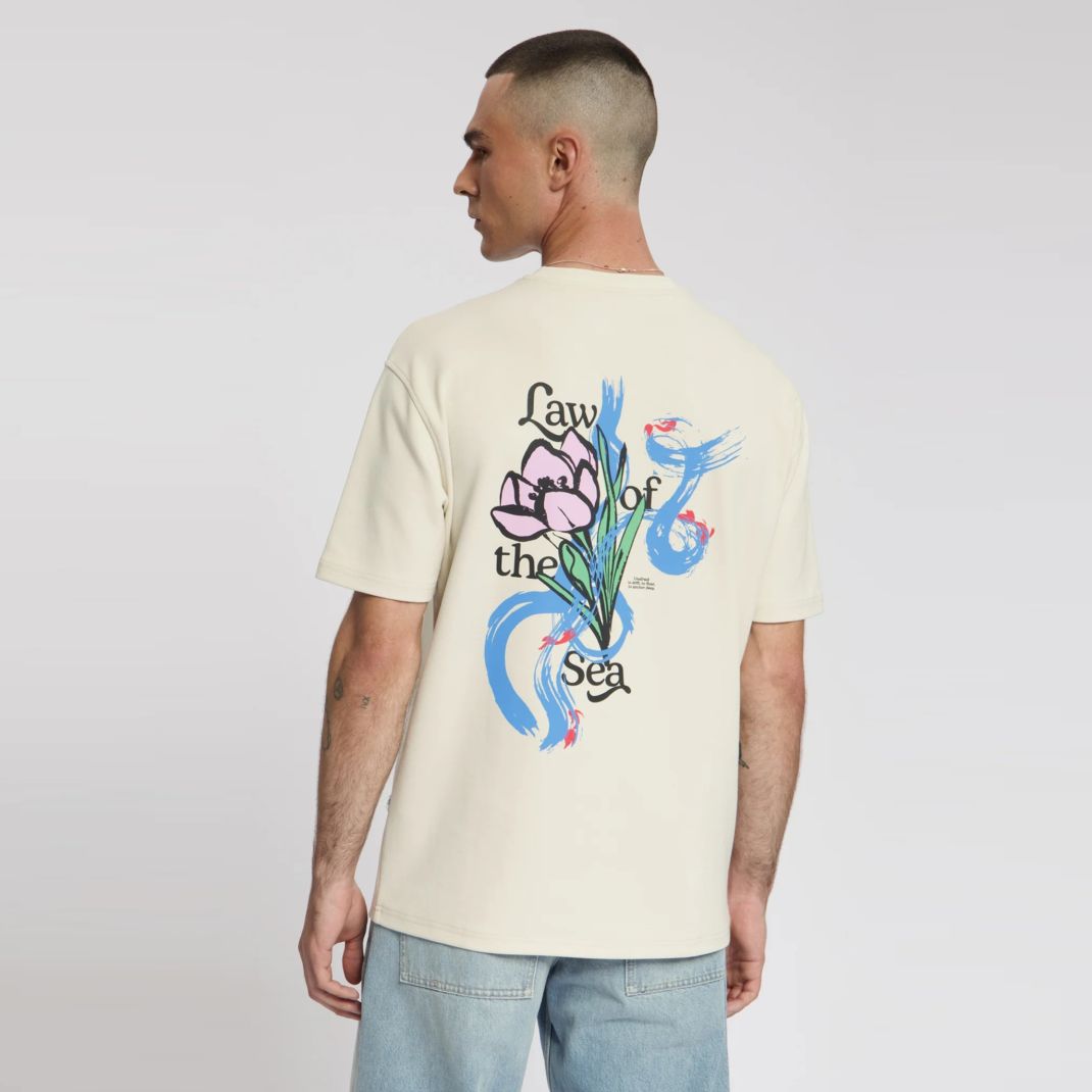 Law of the Sea Life Flow Artwork T-shirt Off White