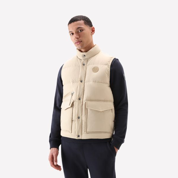 woolrich eco aleutian bodywarmer beige