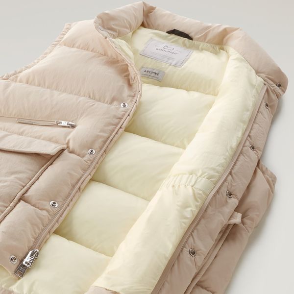 woolrich eco aleutian bodywarmer beige